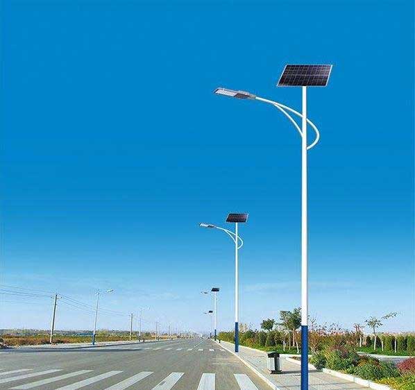 為什么太陽能路燈在城里很罕見？